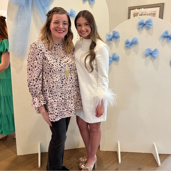 Meet your Posher, Emilee - Picture 6 of 10